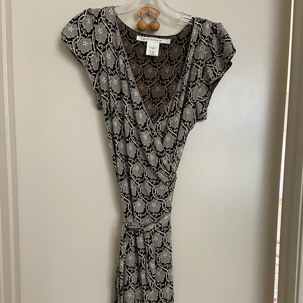 Wrapping dress